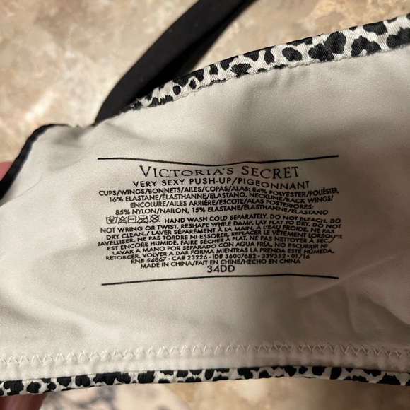 Victoria's Secret Leopard, Red, and Black Bra Trio - Picture 4 of 4